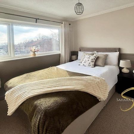 Stylish 2Bed - Manchester - Free Parking Hyde Exteriér fotografie