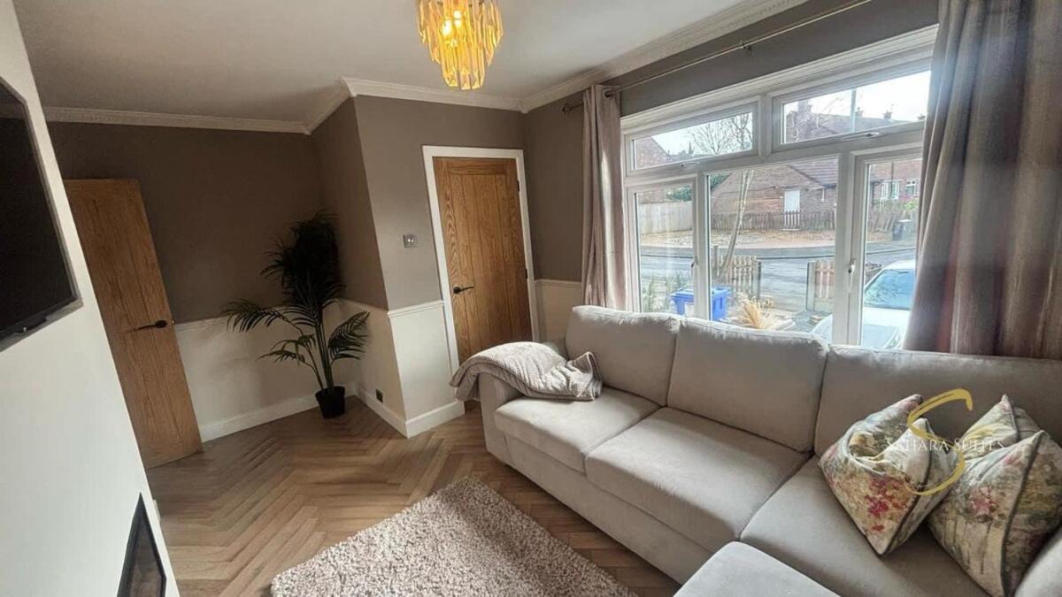Stylish 2Bed - Manchester - Free Parking Hyde Exteriér fotografie