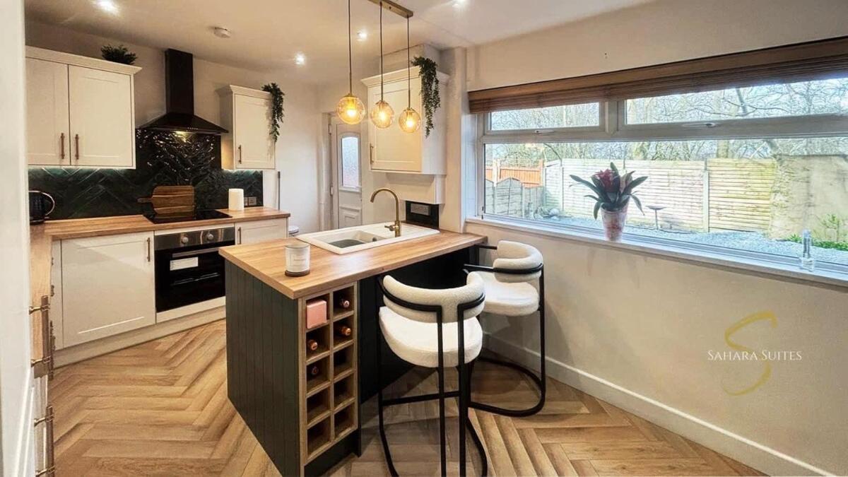 Stylish 2Bed - Manchester - Free Parking Hyde Exteriér fotografie